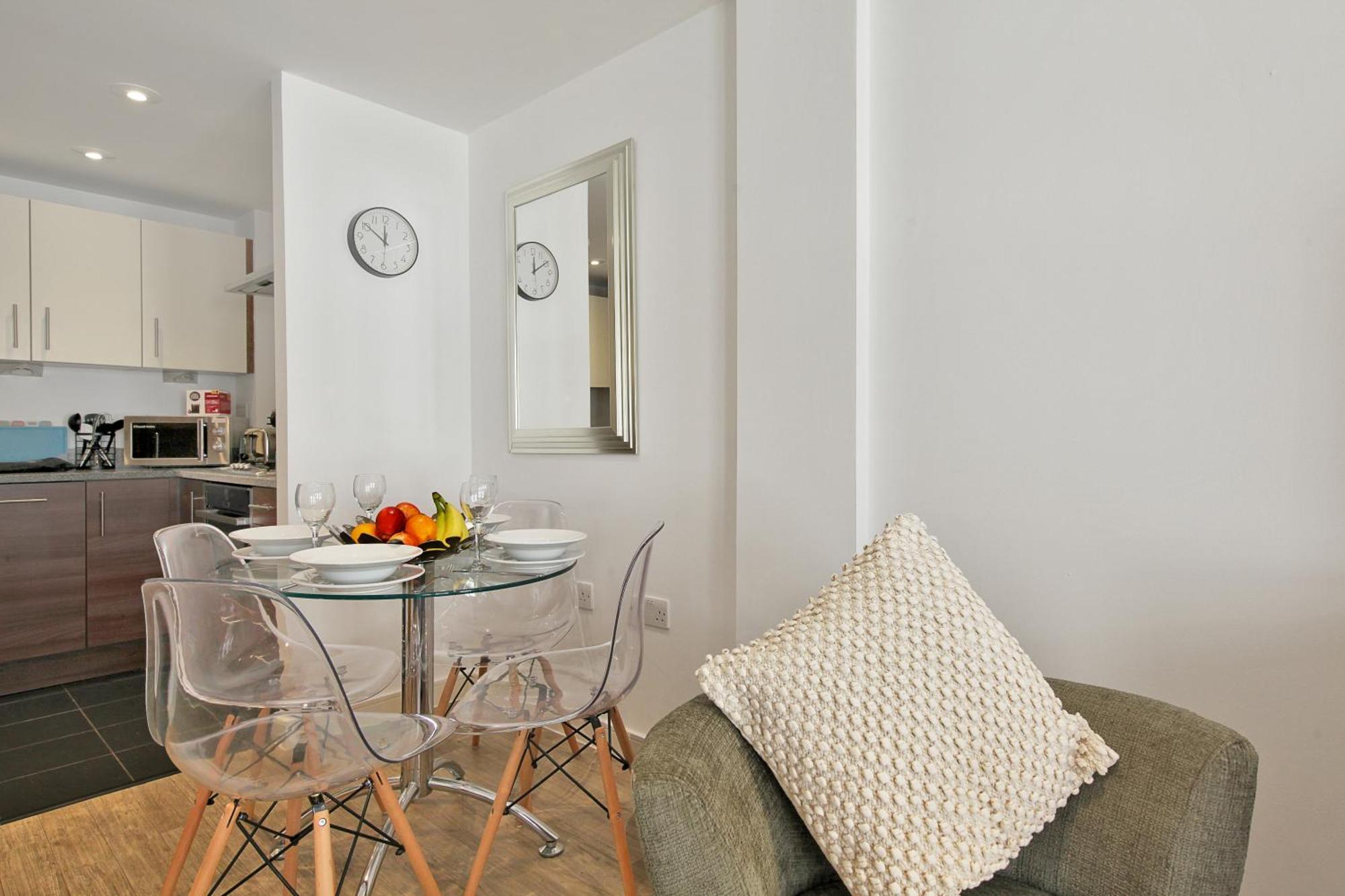 Апартаменты 2 Bed Executive Next To Liverpool Street Free Wifi By Aparts